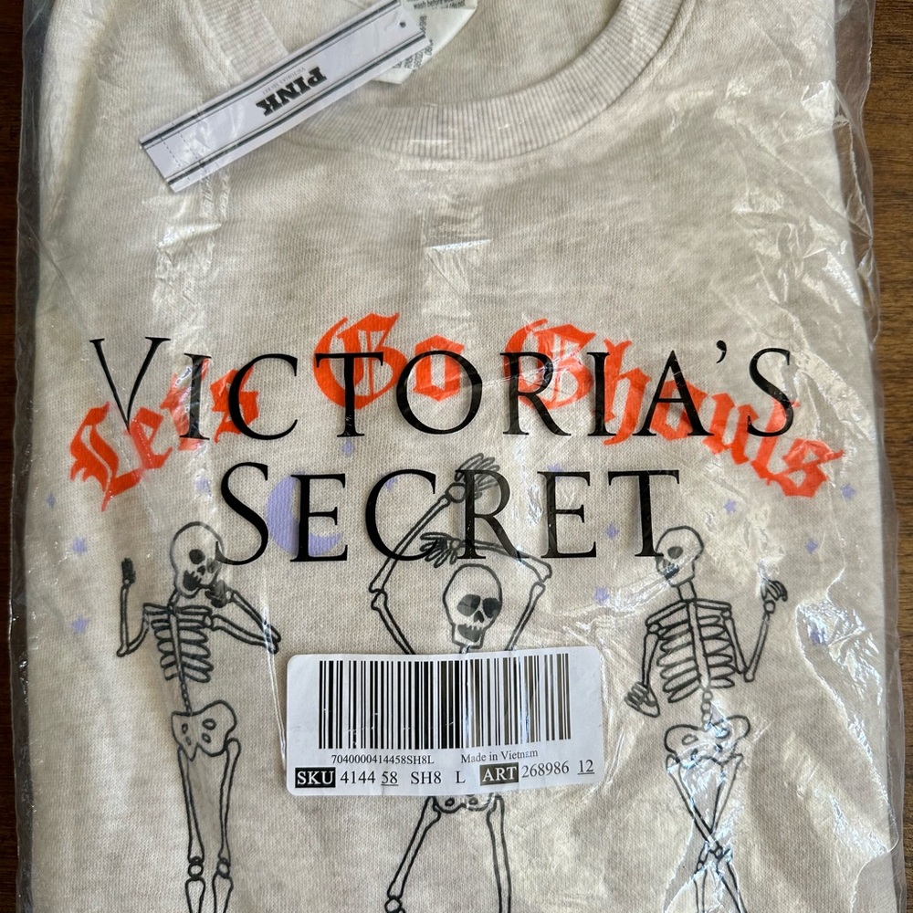 NWT Victoria’s Secret PINK Ivy Fleece Sweatshirt LARGE HALLOWEEN SO CUTE!! - Picture 3 of 3